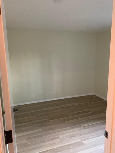 Building Photo - 15546 NW White Fox Dr