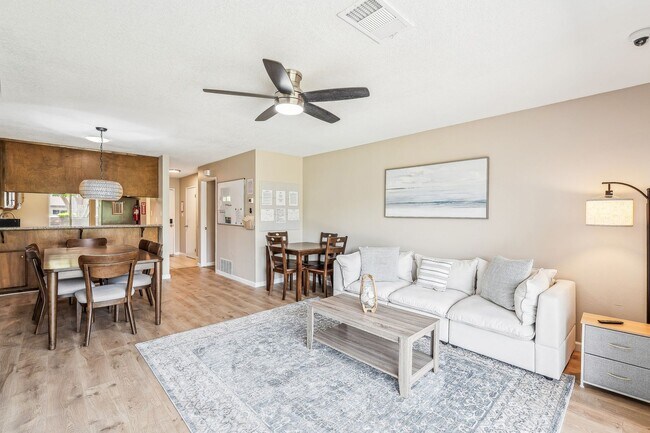 Building Photo - Lovely 2 bed / 2 bath Home in Stonegate