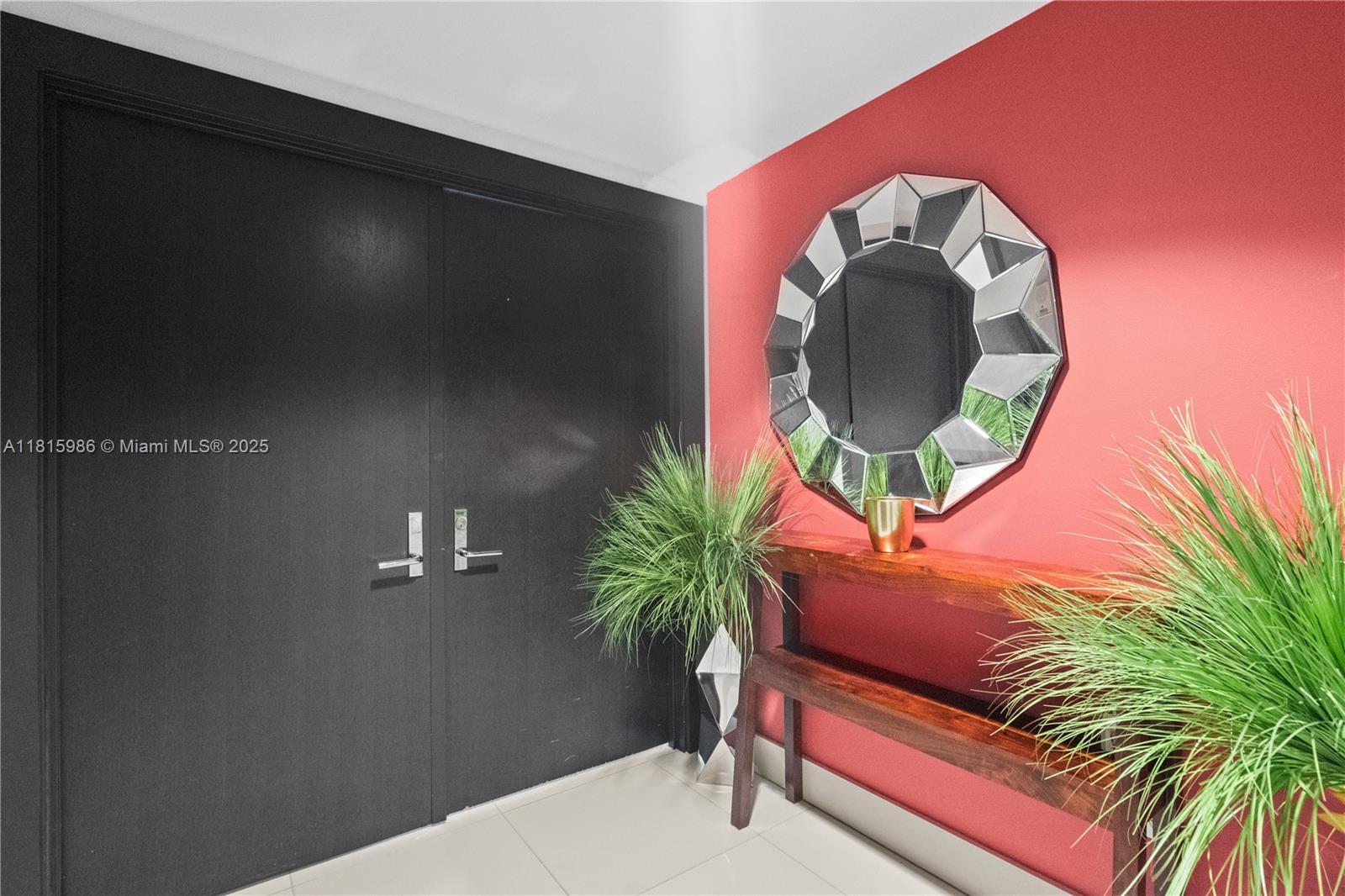 Building Photo - 900 Biscayne Blvd