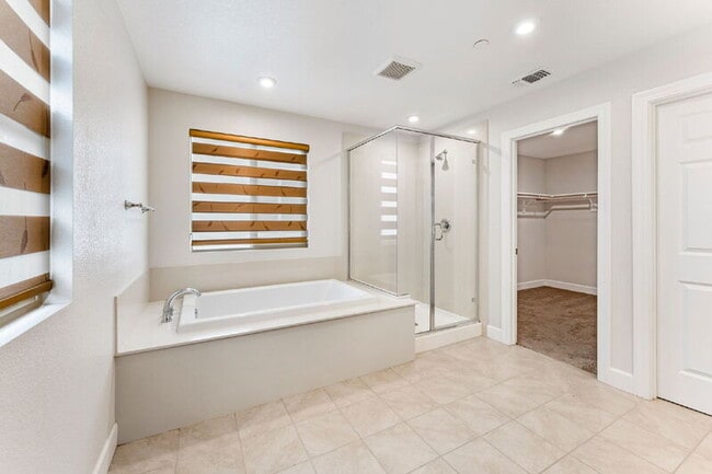 Building Photo - 4216 Doug Fir Ln