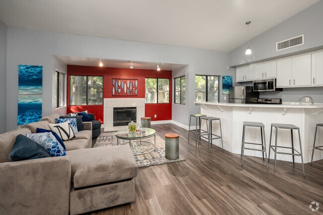Interior Photo - Morningside Creek