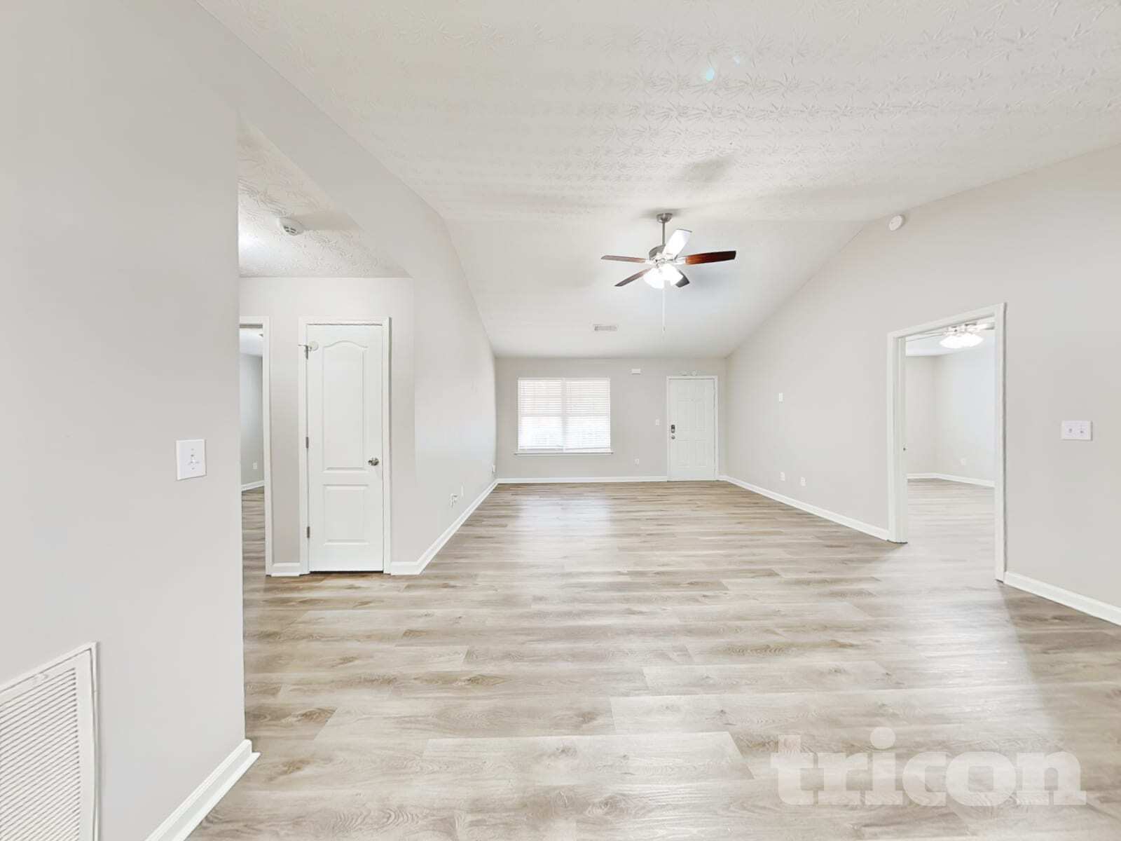 Building Photo - 60 Camden Pl