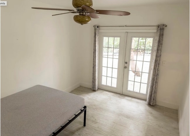 Building Photo - 5959 SW 59th St