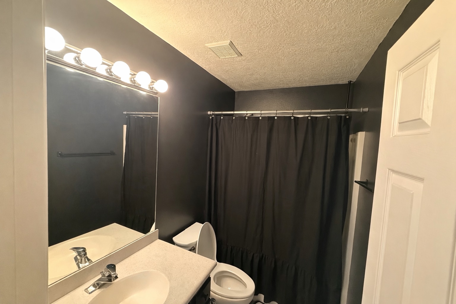 Building Photo - 3860 N Davencourt Loop