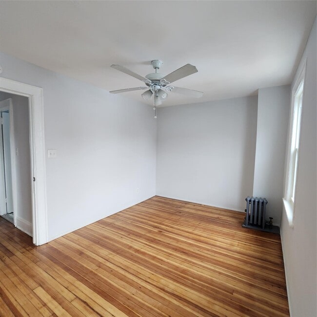 Building Photo - 89-21 172nd St