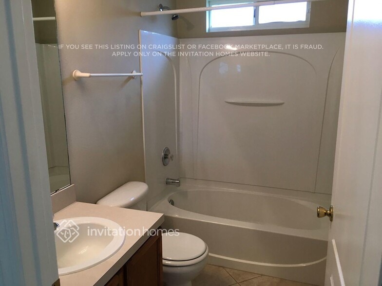 Building Photo - 3240 Millpond Ct