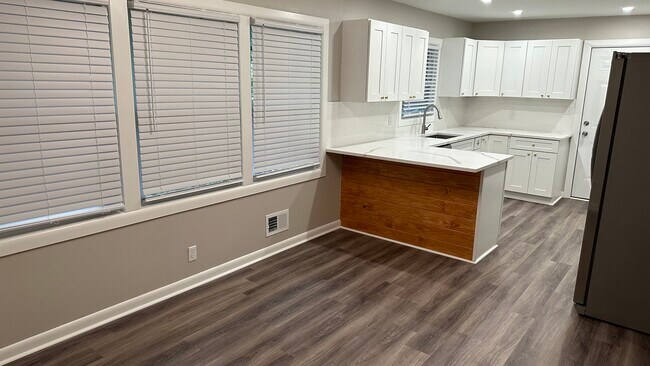 Building Photo - 2632 Sheryl Ln