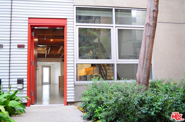 Building Photo - 2135 E 7th Pl