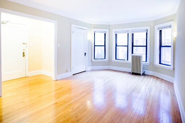 Building Photo - 2123 Ridge Ave