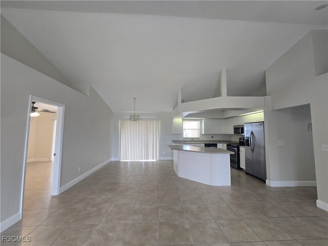 Building Photo - 130 SW 31st Terrace