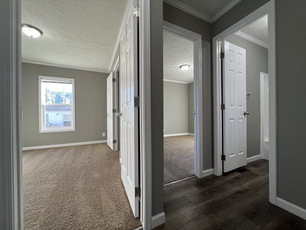 Building Photo - 273 Jordanshire Cir