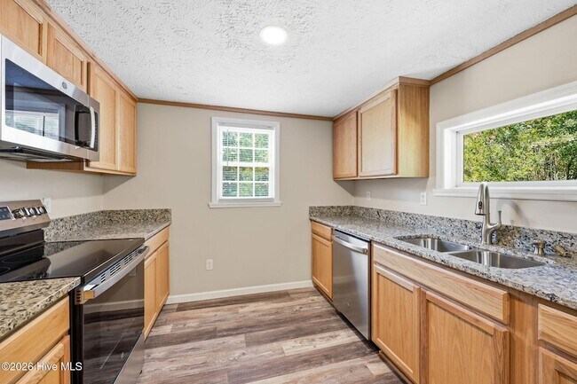 Building Photo - 3156 Reservation Rd