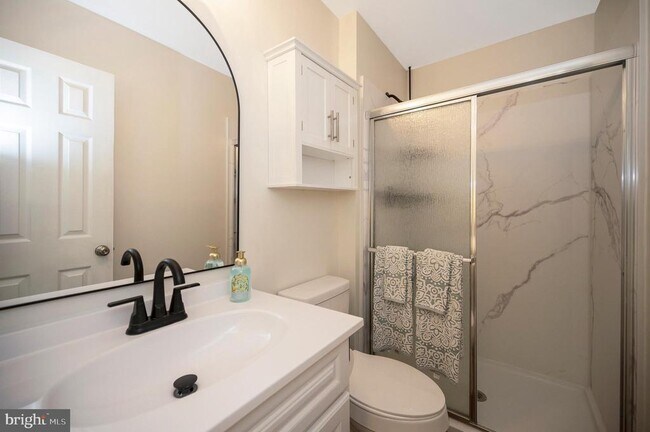 Building Photo - 206 Pleasants Dr