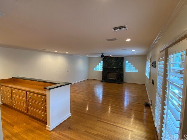 Building Photo - 4629 Forman Ave