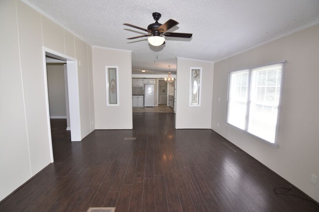 Building Photo - Spacious 3-Bed, 2-Bath Manufactured Home o...