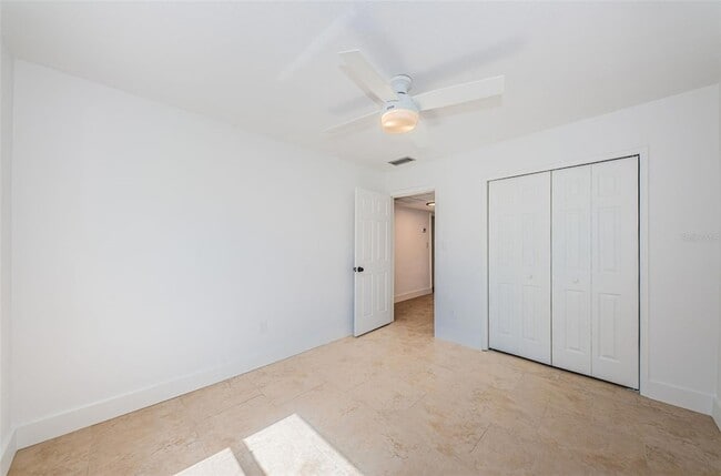 Building Photo - 4106 W Fielder St