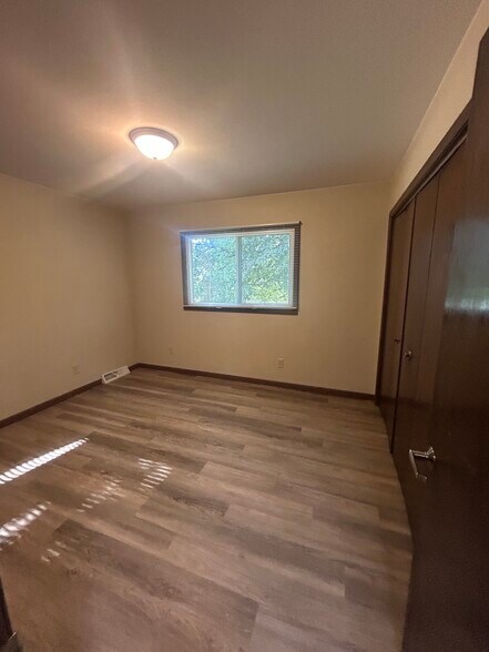 Third bedroom - 3001 Churchill Dr