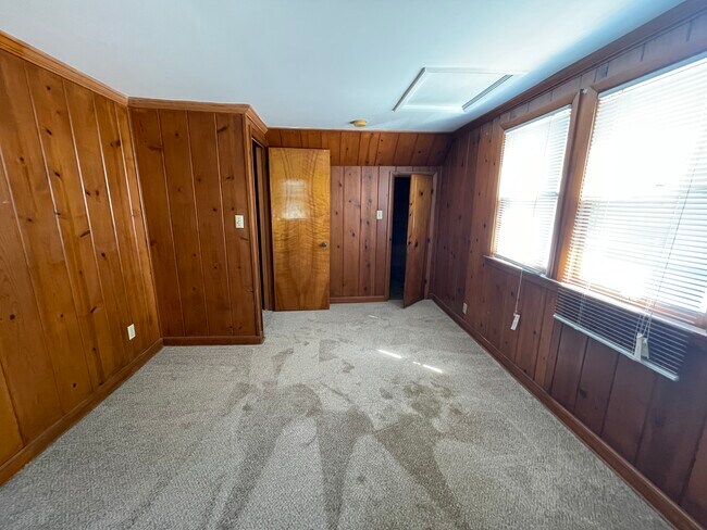 Building Photo - 3958 E Plankinton Ave