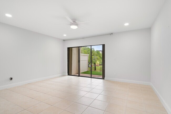 Building Photo - 4834 Bethel Creek Dr