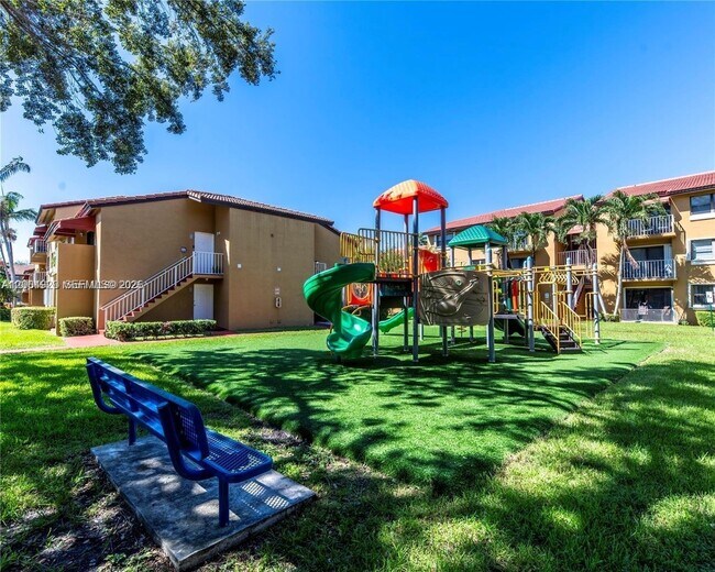 Building Photo - 15600 SW 80th St