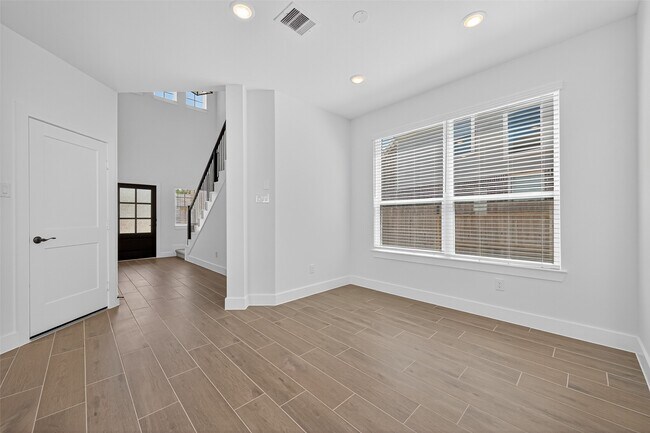 Building Photo - 13085 Brookwood Bnd Ln