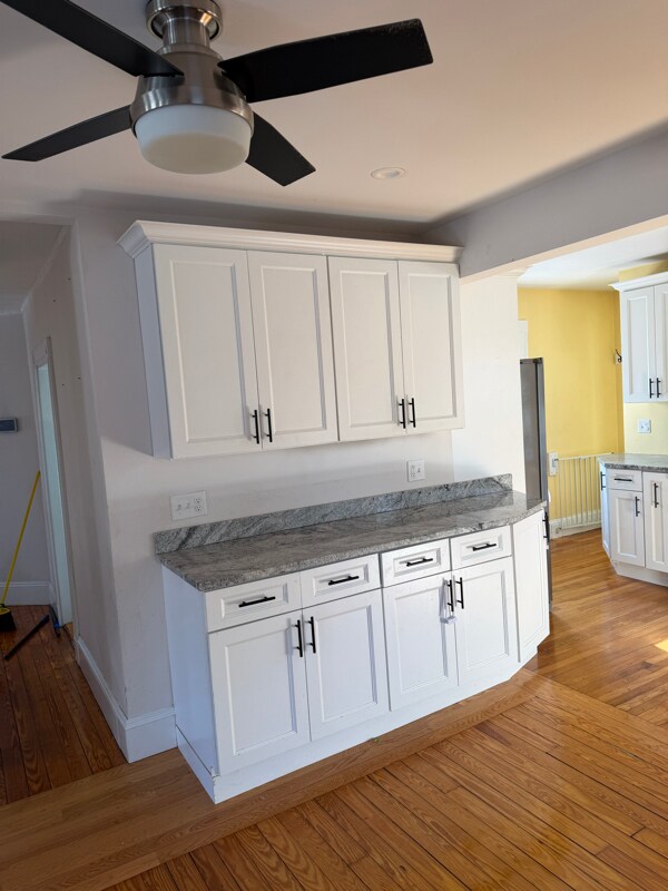 Building Photo - 89 Monroe St