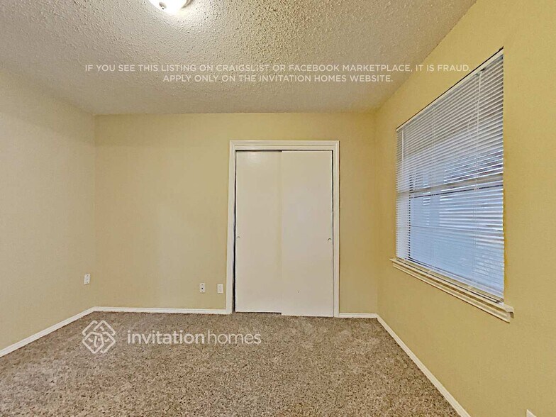 Building Photo - 150 Valleyglen Dr