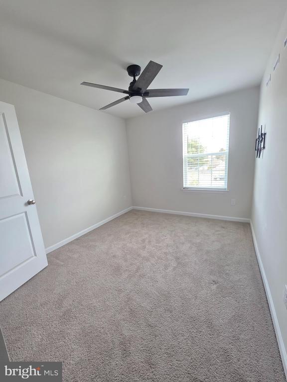 Building Photo - 40 Nelsons Wy