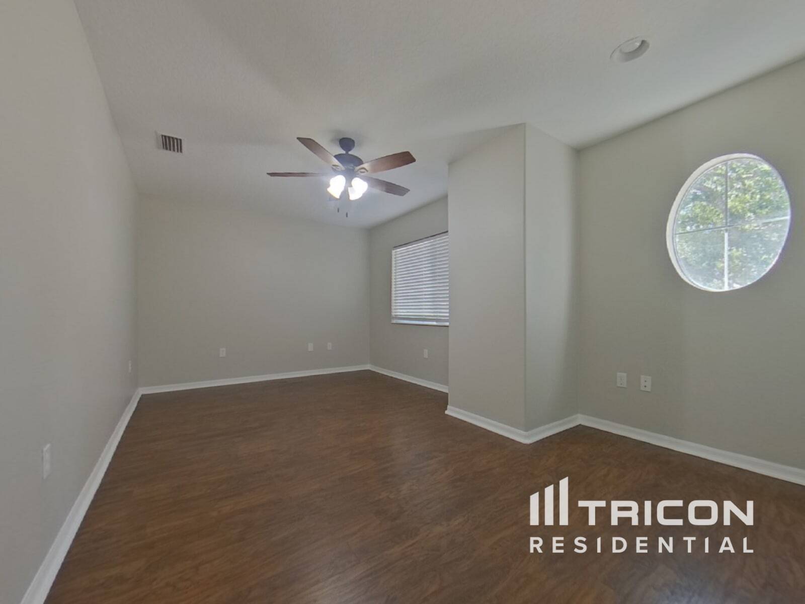 Building Photo - 3542 Oak Brook Ln