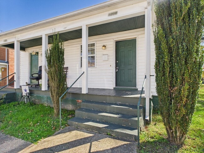 Primary Photo - 1206 Rome St