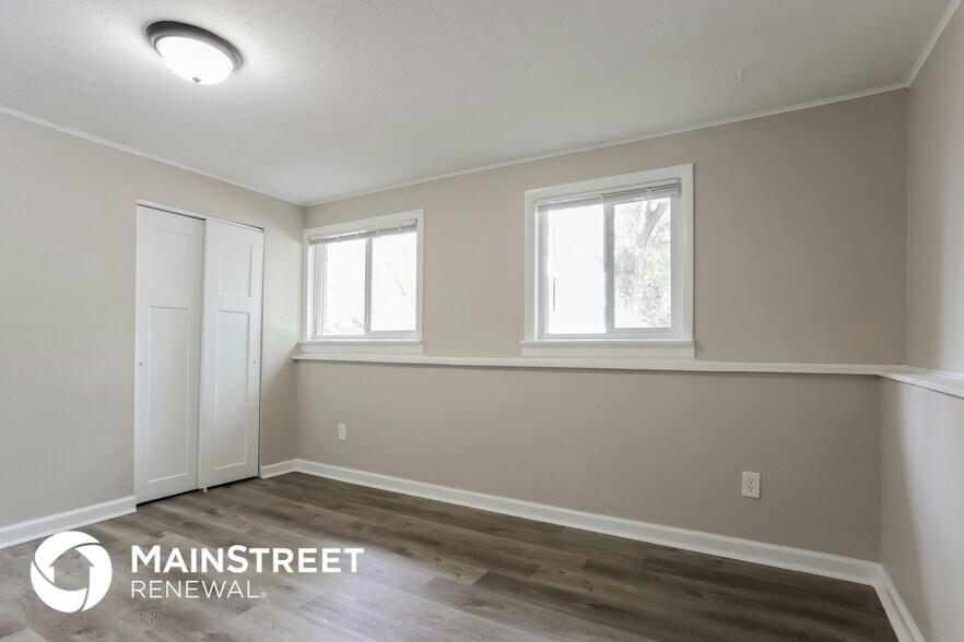 Building Photo - 11580 E Ada Pl