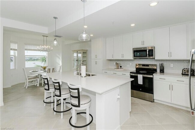 Building Photo - 5555 Double Eagle Cir
