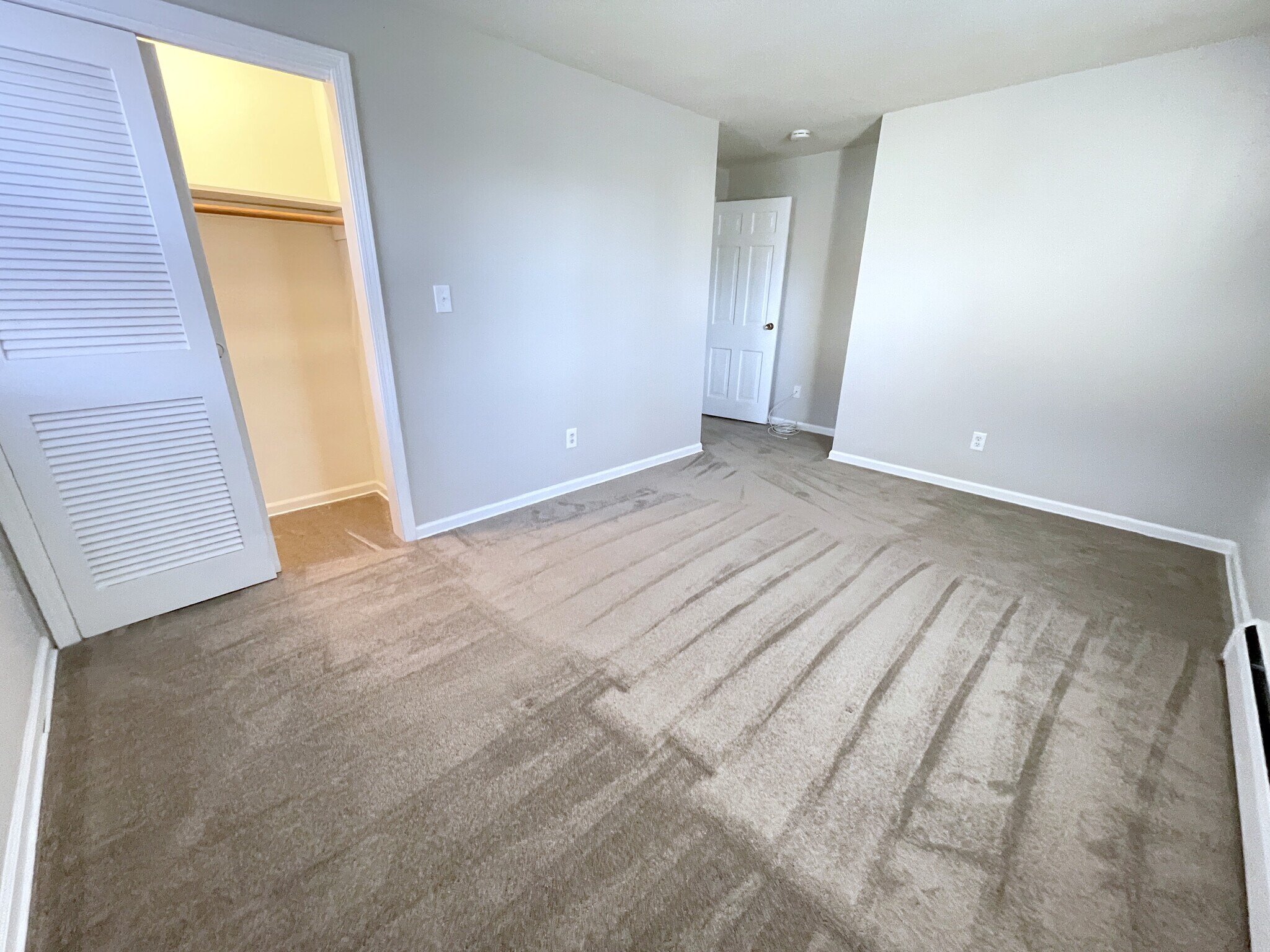 Secondary Bedroom - 14 Pierce Ave