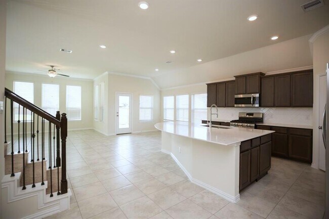 Building Photo - 10702 Balivcar Ct