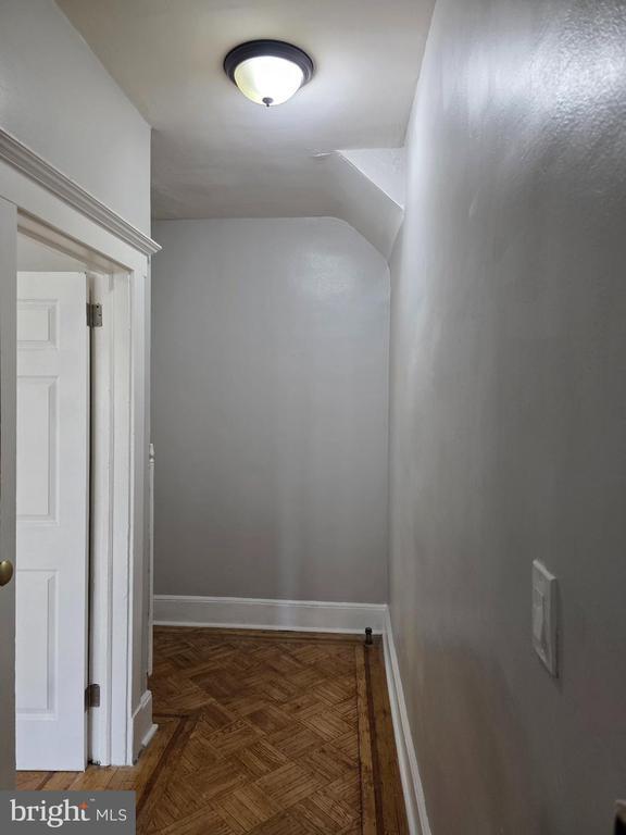 Building Photo - 473 N Grove St