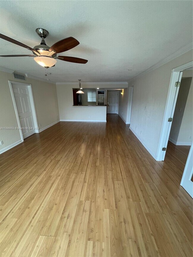 Building Photo - 1501 E Broward Blvd