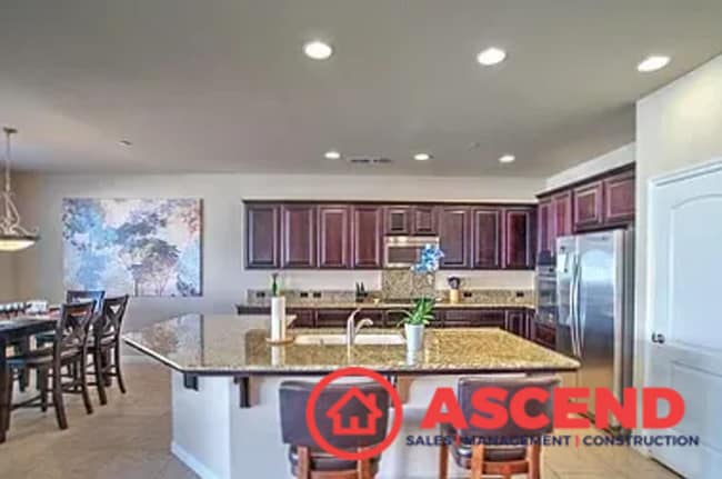 Building Photo - Beautiful Home Located in Gated Community ...