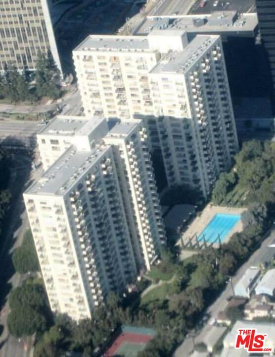 Primary Photo - 2170 Century Park E