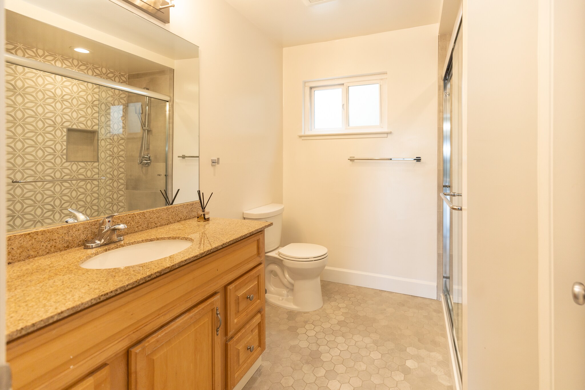 Building Photo - 409 Portofino Dr