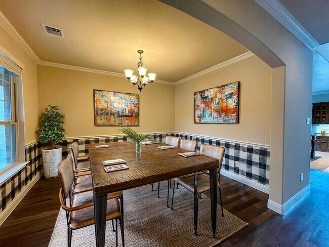 Building Photo - 433 Mistflower Springs Dr