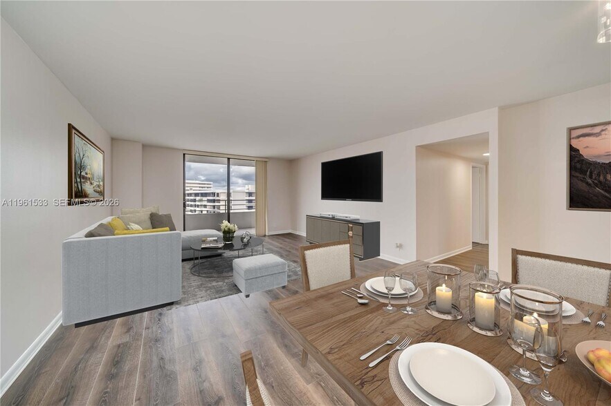 Building Photo - 2500 Parkview Dr