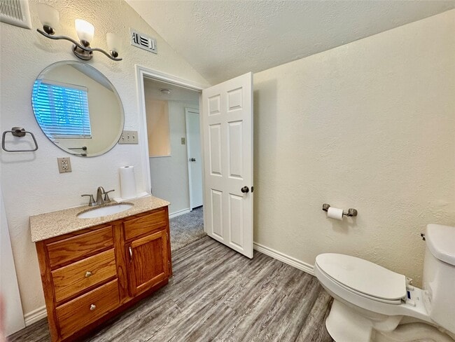 Building Photo - 504 Timber Bay Dr