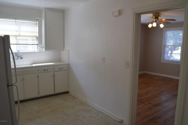 Building Photo - 2834 Downing St