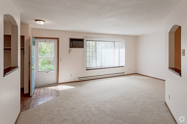 Interior Photo - Water's Edge Townhomes