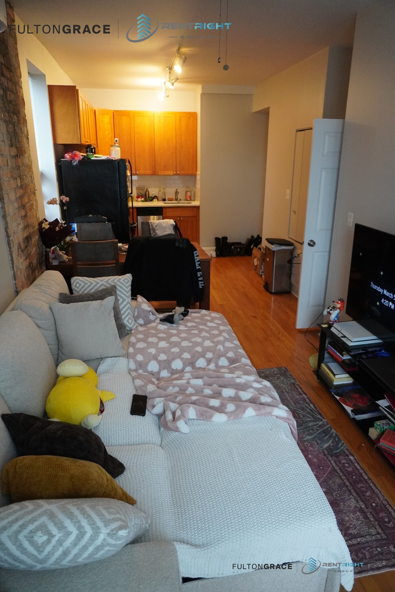 Building Photo - 1846 W 18th St