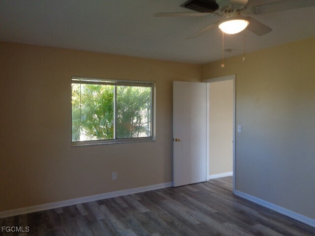 Building Photo - 905 SW 40th Terrace
