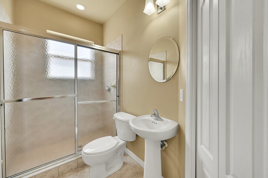 Building Photo - 12960 Seaside Key Ct