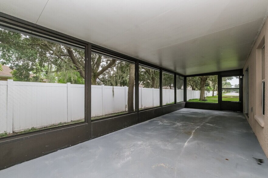 Building Photo - 18530 Kentisbury Ct