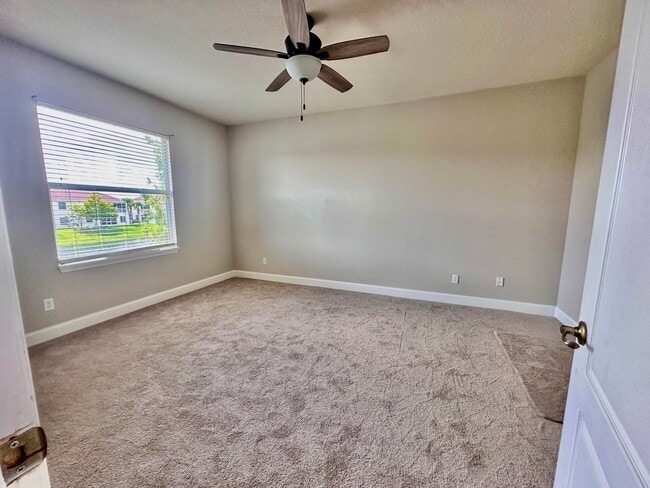 Building Photo - 3900 Playa Del Sol Dr