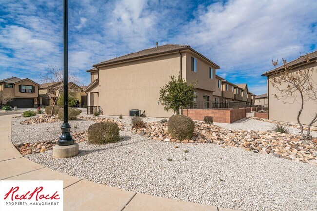 Building Photo - Stand Alone 4 Bedroom Corner Unit.